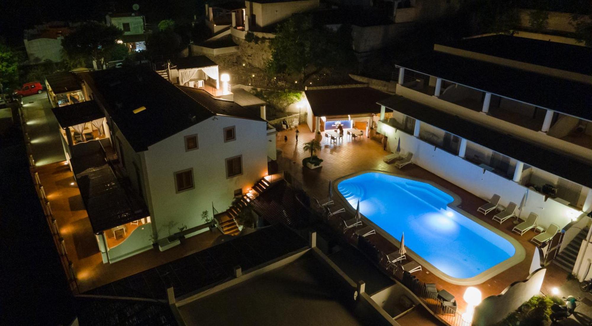 Hotel Villa Cute - Hvc Липари Экстерьер фото